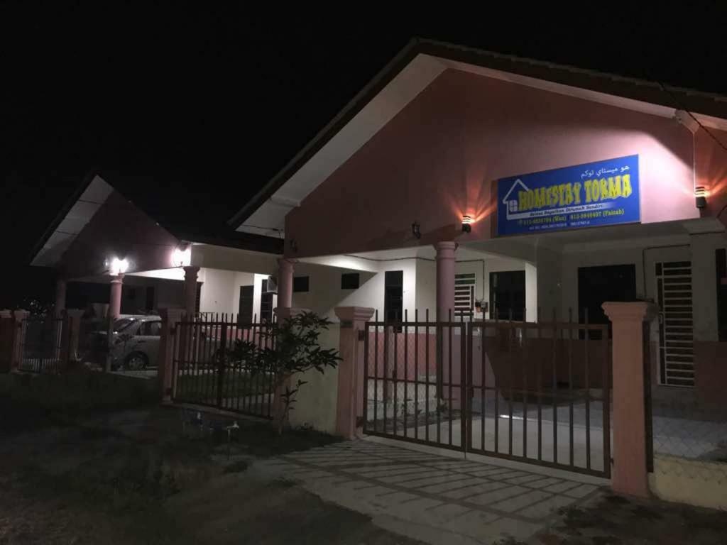 Homestay Tok Ma 1 Alur Tuman מראנג מראה חיצוני תמונה